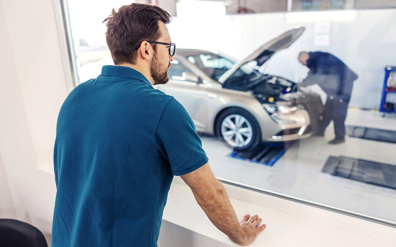 В России к концу 2026 года ожидается рост стоимости услуг автосервисов до 25%