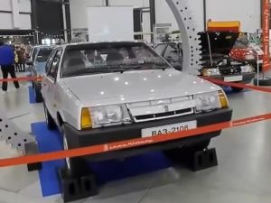 Почему ВАЗ-2108 поначалу разочаровал советских автолюбителей, несмотря на передовой передний привод