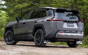 Jaos превратило Toyota RAV4 Adventure в внедорожник: лифт-подвеска и обвес за 425 645 рублей