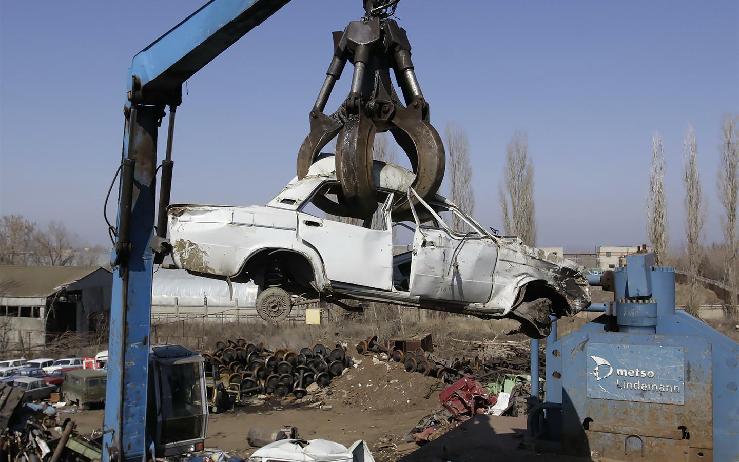 «Последний путь» автомобиля: как на самом деле работает утилизация машин в России