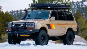 Американцы превратили классический Toyota Land Cruiser FJ80 в дизельный внедорожный рестомод с мотором Cummins 2,8 л