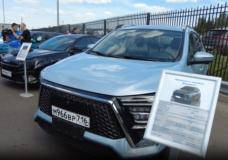 «Секретные» кроссоверы «Москвич 5» внезапно вышли в продажу от 1,85 млн рублей