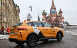 Эксперт «За рулем» объяснил, сколько еще смогут работать в такси нелокализованные автомобили